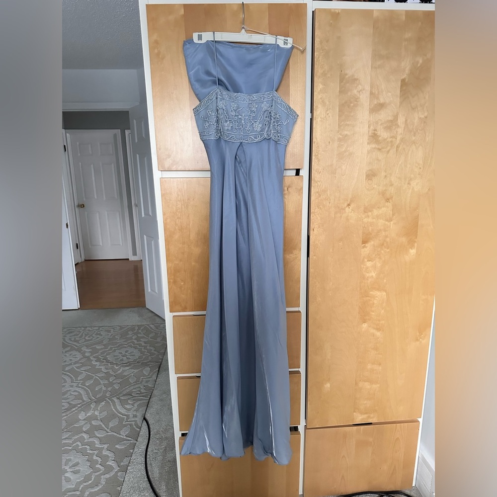 Elegant Blue Evening Gown